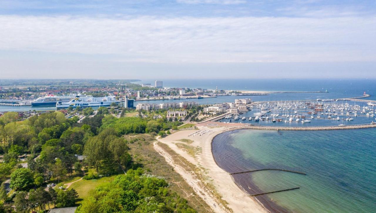 Apartment Schmidt Warnemuende - Strandhaus In Erster Meereslinie Iv