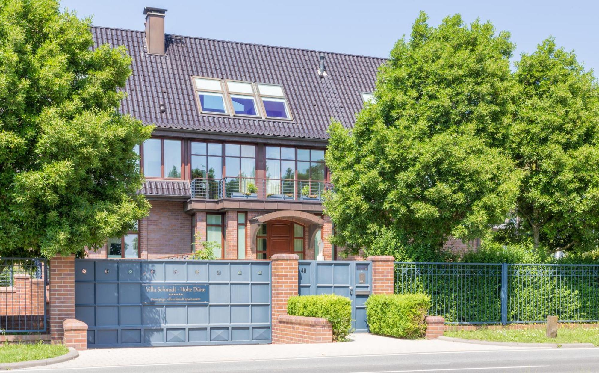 Apartment Schmidt Warnemuende - Strandhaus In Erster Meereslinie Iv *